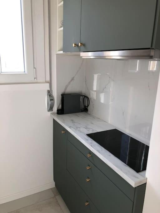 New In Lively Area Apartment Mailand